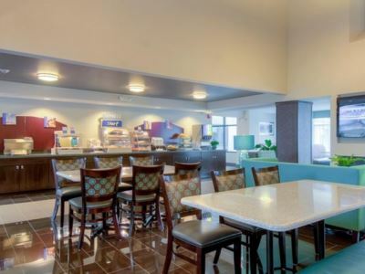 Holiday Express & Beach By Ihg Carlsbad